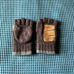 Lowest Price- Create a Bundle and Offer if Interested- AE Gloves/Mittens